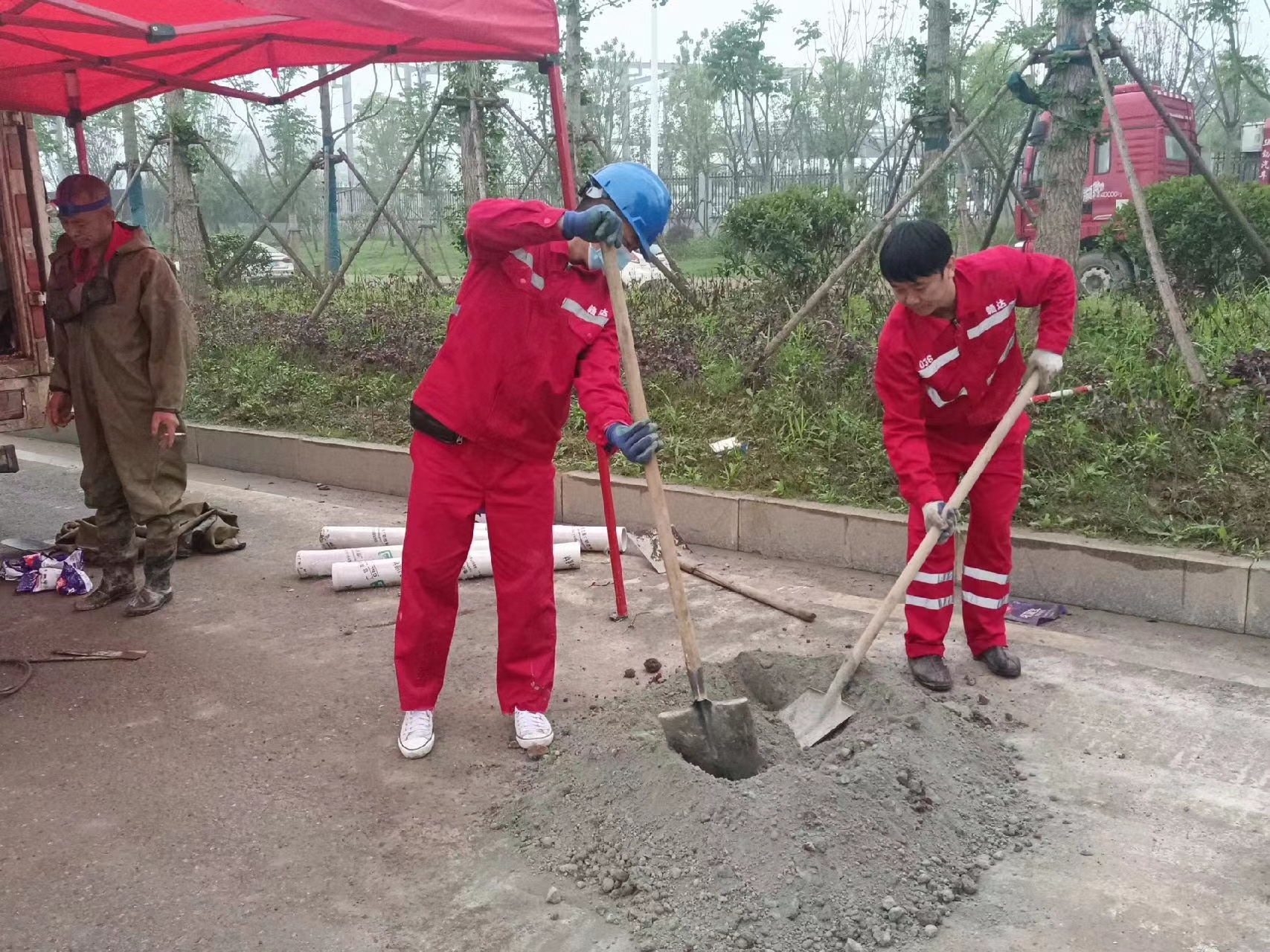 淳安管道疏通哪家好】及时进行市政管道清淤